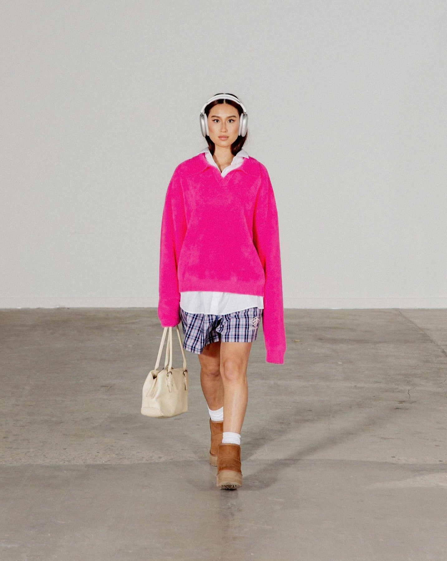"FUCHSIA" COLLARED KNIT SWEATER