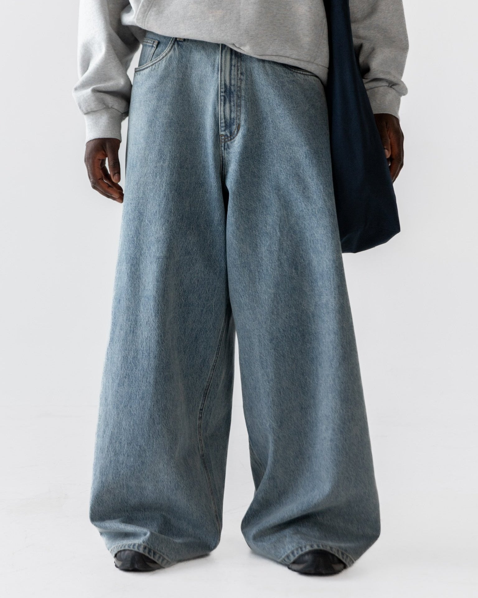 "GOLIATH" OVERSIZED DENIM