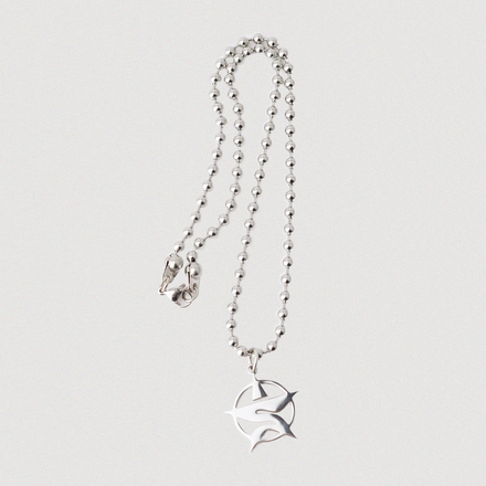 "ACCOLADE" CHAIN NECKLACE