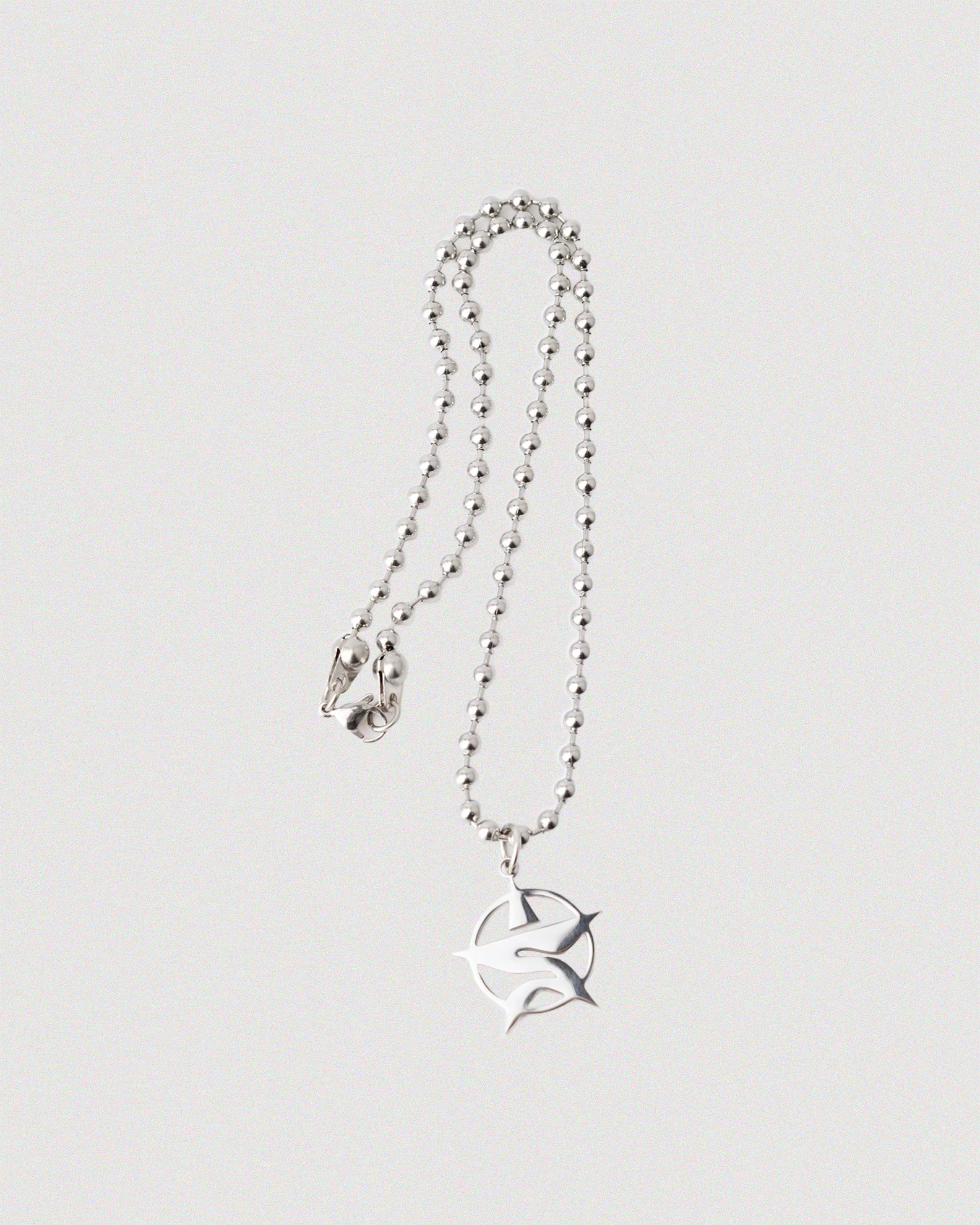 "ACCOLADE" CHAIN NECKLACE