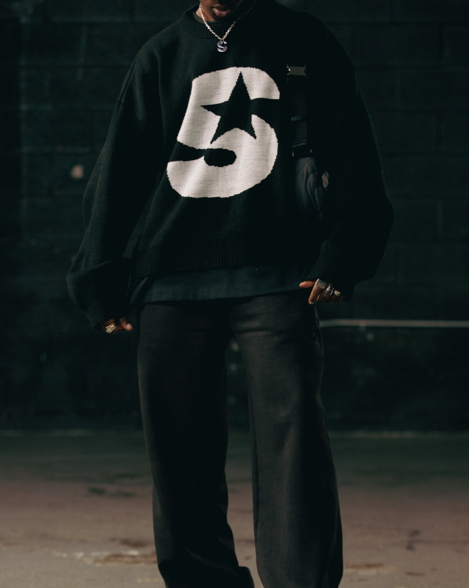 "STAR S" KNIT SWEATER