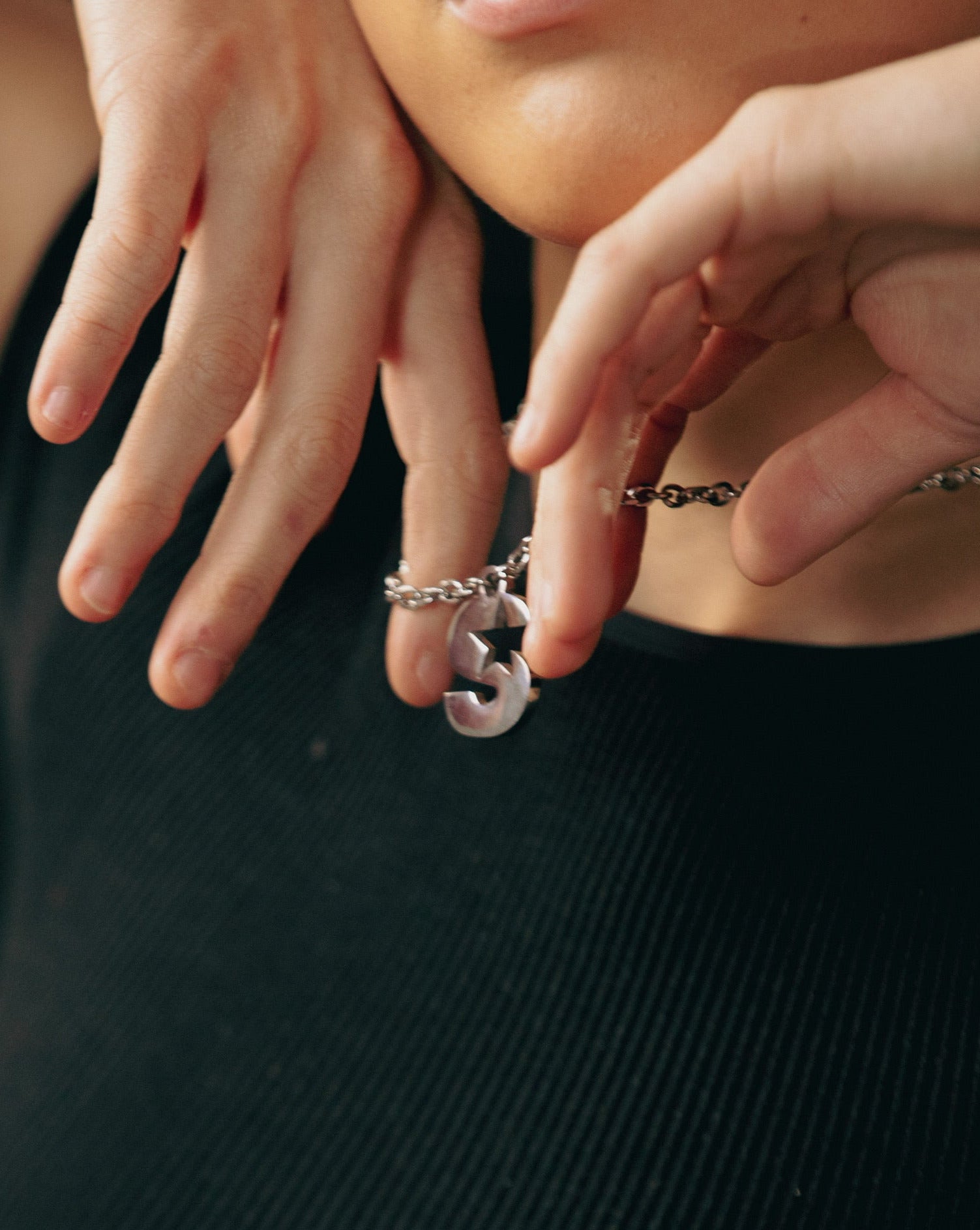 "STAR S" CHAIN NECKLACE